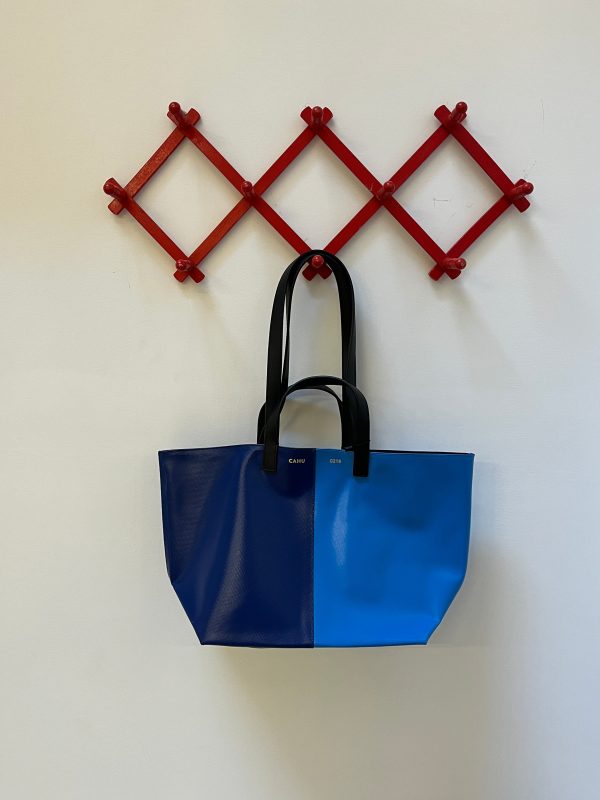 Two Tone Pratique Tote Bag - Dark Blue Blue For Sale