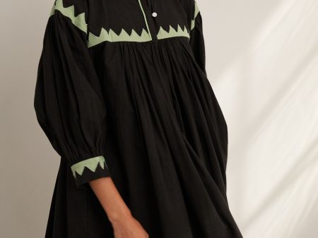 Twirling Dress - Black Grasshopper Zig Zag Appliqué For Sale